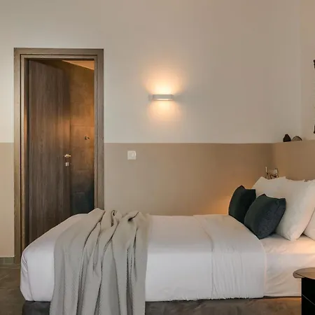 The Rock Otel İskados