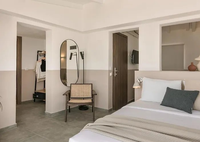 Hotel The Rock Skiathos Town